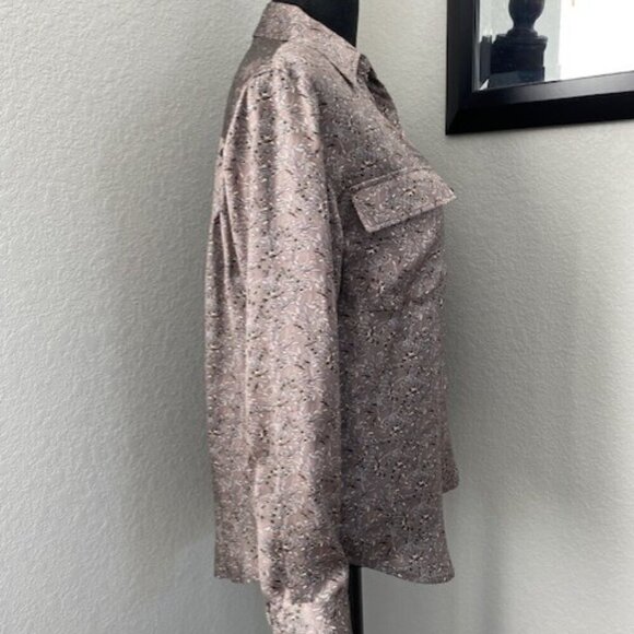GOLD HAWK 100% Silk Printed Two Pocket Blouse Shirt Small - Picture 3 of 11